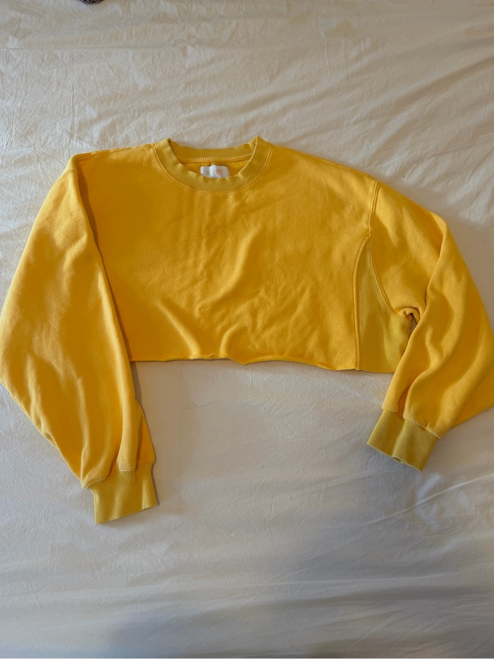 ESPRIT Vintage Yellow Cropped Crewneck Sweatshirt